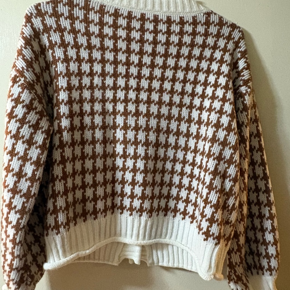 SHEIN Brown & Cream Houndstooth V‑Neck Cardigan - Picture 2 of 3